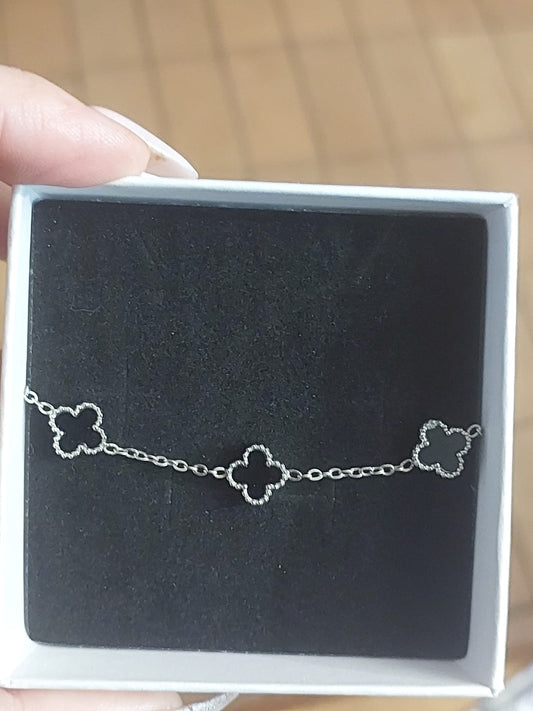 Silver Open Clover Chain Bracelet – Stainless Steel