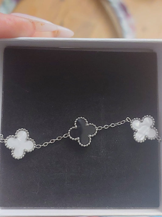 White Clover Charm Bracelet – Stainless Steel